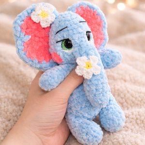 Horgolt kis elefánt plüss gyerekeknek - játék & sport - plüssállat & játékfigura - elefánt - Meska.hu