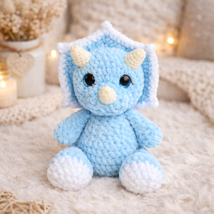 Horgolt aranyos dínó plüss gyerekeknek - Meska.hu