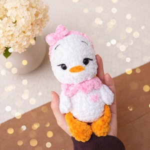 Horgolt húsvéti kis csibe plüss gyerekeknek - Meska.hu