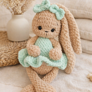 Horgolt balerina nyuszi plüss, Játék & Sport, Plüssállat & Játékfigura, Nyuszi, Horgolás, MESKA