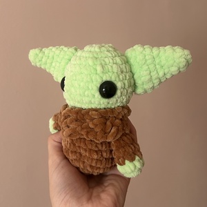 Horgolt baby Yoda plüss  - játék & sport - plüssállat & játékfigura - más figura - Meska.hu