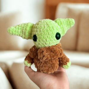Horgolt baby Yoda plüss  - Meska.hu
