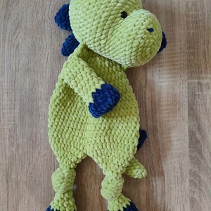 Horgolt plüss dínó alvóka, Baba - mama, Baba játékok, Szundikendő, alvóka, Horgolás, MESKA