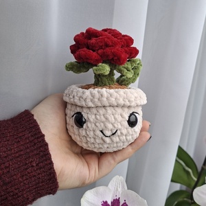 Horgolt örökrózsa - Meska.hu