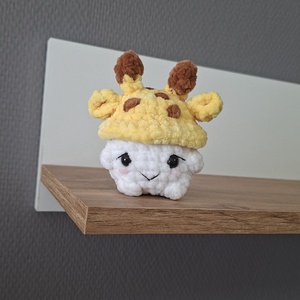 Horgolt mini zsiráf/shrek/eper/nyuszi sapkás gomba - játék & sport - plüssállat & játékfigura - más figura - Meska.hu