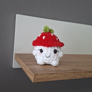 Horgolt mini zsiráf/shrek/eper/nyuszi sapkás gomba - játék & sport - plüssállat & játékfigura - más figura - Meska.hu