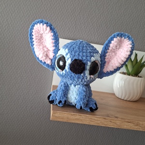 Horgolt óriás szemű stitch - játék & sport - plüssállat & játékfigura - más figura - Meska.hu