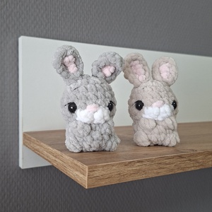 Horgolt mini nyuszi - játék & sport - plüssállat & játékfigura - nyuszi - Meska.hu