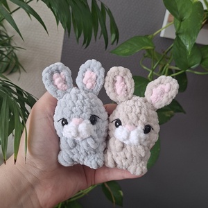 Horgolt mini nyuszi - játék & sport - plüssállat & játékfigura - nyuszi - Meska.hu