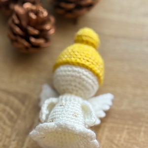 Horgolt angyalka - karácsony - karácsonyi lakásdekoráció - karácsonyi manók, figurák - Meska.hu