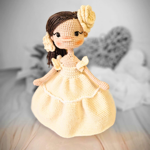 Horgolt baba, horgolás, amigurumi, esküvői baba, menyasszonyi baba - Meska.hu