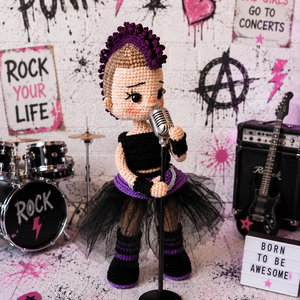 Punk lány. Amigurumi baba, Horgolt baba. - játék & sport - baba & babaház - öltöztethető baba - Meska.hu