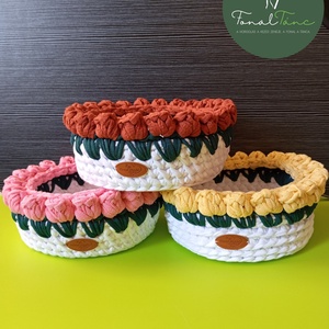 virágos tároló kosár, kaspó, Otthon & Életmód, Tárolás & Rendszerezés, Tárolókosár, Horgolás, MESKA