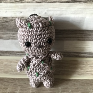 Horgolt baby groot kulcstarttó, táskadísz - táska & tok - kulcstartó & táskadísz - kulcstartó - Meska.hu