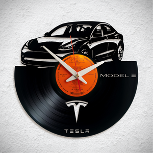 Tesla Model3 - Bakelit falióra, Otthon & Életmód, Dekoráció, Fali és függő dekoráció, Falióra & óra, Újrahasznosított alapanyagból készült termékek, MESKA