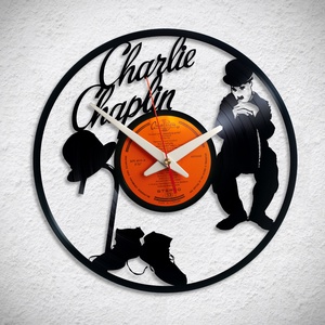 Charlie Chaplin - Bakelit falióra, Otthon & Lakás, Dekoráció, Fali és függő dekoráció, Falióra & óra, Újrahasznosított alapanyagból készült termékek, Meska
