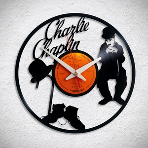 Charlie Chaplin - Bakelit falióra, Otthon & Életmód, Dekoráció, Fali és függő dekoráció, Falióra & óra, Újrahasznosított alapanyagból készült termékek, MESKA