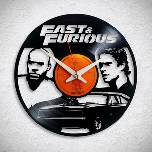 Fast And Furios - Bakelit falióra, Otthon & Lakás, Dekoráció, Fali és függő dekoráció, Falióra & óra, Újrahasznosított alapanyagból készült termékek, Meska