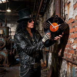 Rocker óra vagy Halloween óra vagy csontváz kezes óra  - Bakelit falióra - otthon & életmód - dekoráció - fali és függő dekoráció - falióra & óra - Meska.hu