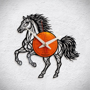 Csodaló, lovas, ló - Bakelit falióra - Meska.hu