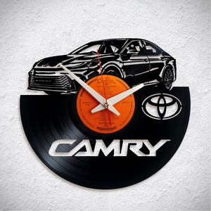 Toyota Camry  - Bakelit falióra, Otthon & Életmód, Dekoráció, Fali és függő dekoráció, Falióra & óra, Újrahasznosított alapanyagból készült termékek, MESKA