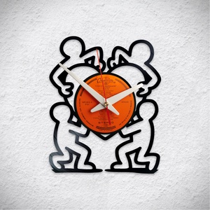 Szívgyógyászok � Keith Haring - Bakelit falióra - Meska.hu