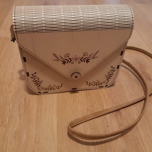 Női válltáska  virág mintás., Esküvő, Kiegészítők, Táska, Famegmunkálás, MESKA