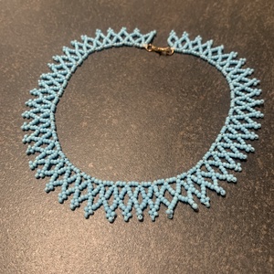 Gyerek kistászli, Ékszer, Nyaklánc, Gyöngyös nyaklánc, Gyöngyfűzés, gyöngyhímzés, MESKA