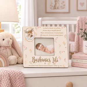 Keresztelő ajándék kislánynak – finom, elegáns babaszoba dekoráció, őzikés, vadvirágos keresztelő ajándék, Baba - mama, Keresztelő kellékek, Keresztelőajándékok, Famegmunkálás, Fotó, grafika, rajz, illusztráció, Modern, aranyos fényképkeret virágmintával, idézettel. Tökéletes ajándék keresztelőre a kisbabának ..., MESKA