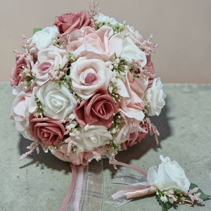 Romantikus menyasszonyi csokor polifoam rózsákból � vőlegény kitűzővel � több színben rendelhető - esküvő - menyasszonyi- és dobócsokor - Meska.hu