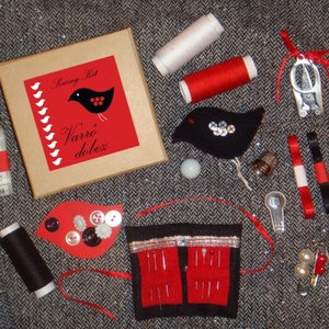 Pippi Varródoboz - Fekete-Vörös-Fehér -  - Meska.hu