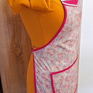 Kötény virágos - otthon & életmód - konyhafelszerelés, tálalás - konyhai textil - kötény - Meska.hu