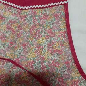 Kötény virágos - otthon & életmód - konyhafelszerelés, tálalás - konyhai textil - kötény - Meska.hu