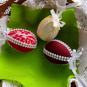 Húsvéti tojás gyöngyökkel díszítve, Otthon & Lakás, Dekoráció, Dísztárgy, Mindenmás, MESKA