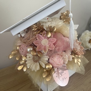 Illatvisz és szójaviasz gyertya box ballagásra - otthon & életmód - virágdekoráció - virágok - virágbox - Meska.hu