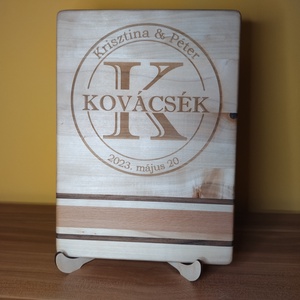 vágódeszka névre szóló gravírozással , esküvőre , nászajándékba , lakásavatóra, születésnapra - otthon & életmód - konyhafelszerelés, tálalás - sütés, főzés - vágódeszka - Meska.hu