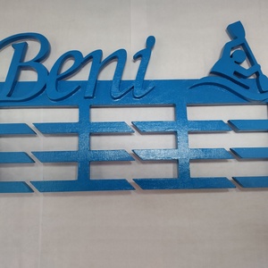 Névreszóló éremtartö, minden sporthoz - otthon & életmód - dekoráció - fali és függő dekoráció - éremtartó - Meska.hu