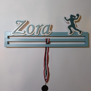 Névreszóló éremtartó, nagy méretű, sok éremhez, Otthon & Életmód, Dekoráció, Fali és függő dekoráció, Falra akasztható dekor, Famegmunkálás, Gravírozás, pirográfia, MESKA