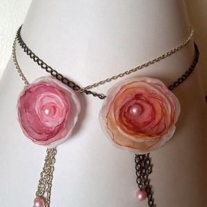 KIÁRUSÍTÁS!!! Organza virágos nyaklánc pinkkel -  - Meska.hu