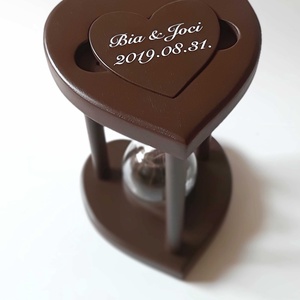 Csokoládébarna szív formájú fa homokóra esküvőre -  - Meska.hu