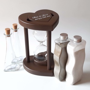 Csokoládébarna szív formájú fa homokóra esküvőre -  - Meska.hu