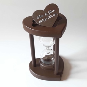 Csokoládébarna szív formájú fa homokóra esküvőre -  - Meska.hu