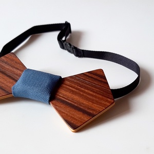 Fa csokornyakkendő paliszander furnérral, kék anyaggal - ruha & divat - férfi ruha - nyakkendő - Meska.hu