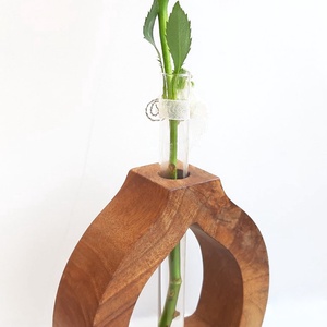 Tömör diófából készült váza - otthon & életmód - dekoráció - virágdísz és tartó - váza - Meska.hu