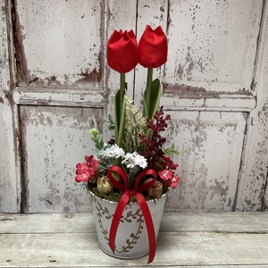 Tavaszi dekoráció textil tulipánokkal, Esküvő, Dekoráció, Asztaldísz, Virágkötés, MESKA