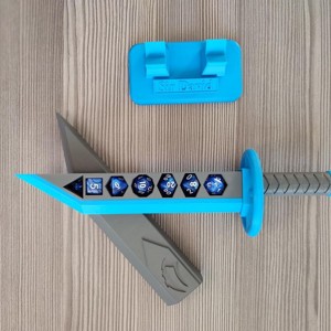 Japán kard formájú kockatartó + AJÁNDÉK - játék & sport - táblajáték és kártyajáték - társasjátékok - dobókocka - Meska.hu