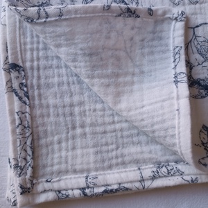 Nyári muszlin babatakaró kánikula duplagéz gyerektakaró 70x90 cm japán mintás - otthon & életmód - babaszoba, gyerekszoba - babatakaró, gyerek pléd - Meska.hu