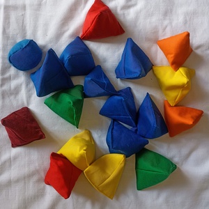 Érzékfejlesztő kicsi babzsák gyerekeknek, babáknak 1 db - játék & sport - 3 éves kor alattiaknak - babalabda - Meska.hu