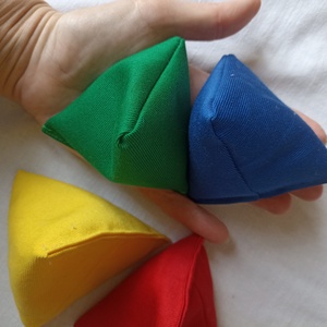 Érzékfejlesztő kicsi babzsák gyerekeknek, babáknak 1 db - játék & sport - 3 éves kor alattiaknak - babalabda - Meska.hu