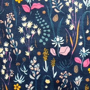 80-86-92-es őszi téli tipegő hálózsák 22-25 fokba átmeneti pamut sötétkék virágos - baba - mama - babaruházat - tipegőhálózsák - Meska.hu